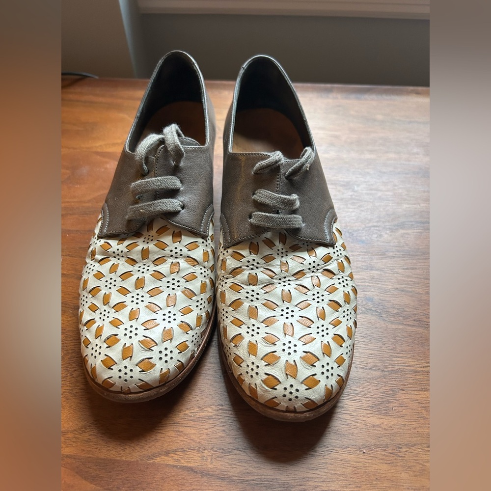 Chie Mihara Cream and Grey Oxfords